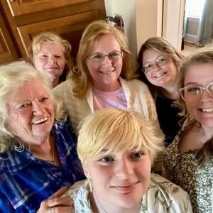 Meet your Posher, Cheri